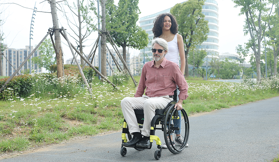 Handbuch Rollstuhl S004