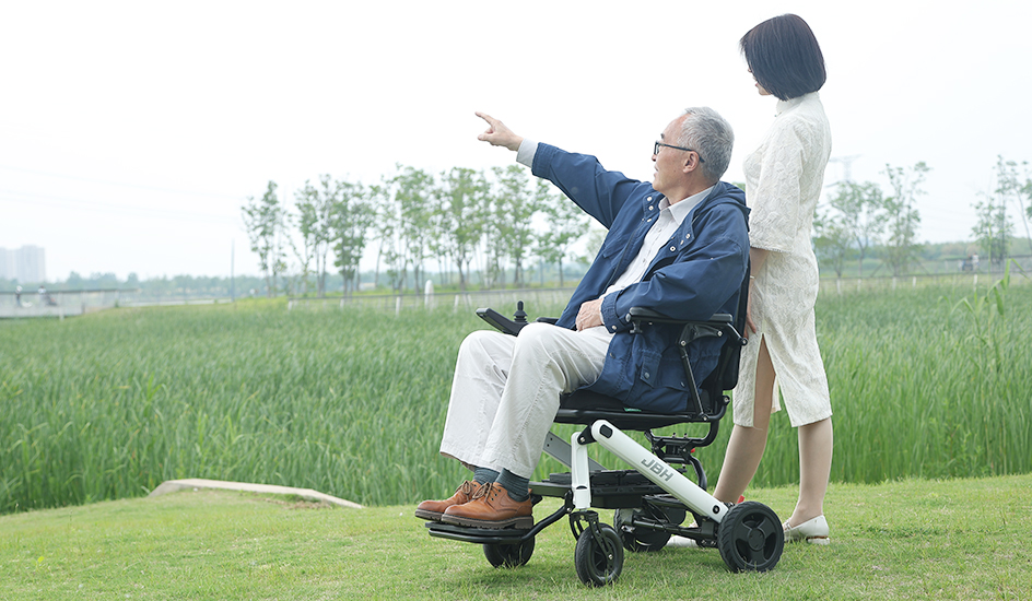 Reisen elektrischer Rollstuhl